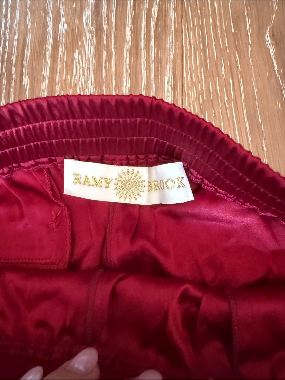 Ramy Brook Crop Jogger Pants Women's Chili Drawstring
New - Picture 7 of 10